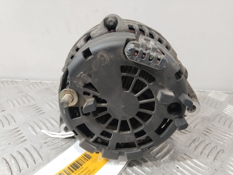 Recambio de alternador para ssangyong rodius i 2.7 xdi 4wd referencia OEM IAM A6651540202 6641540102 