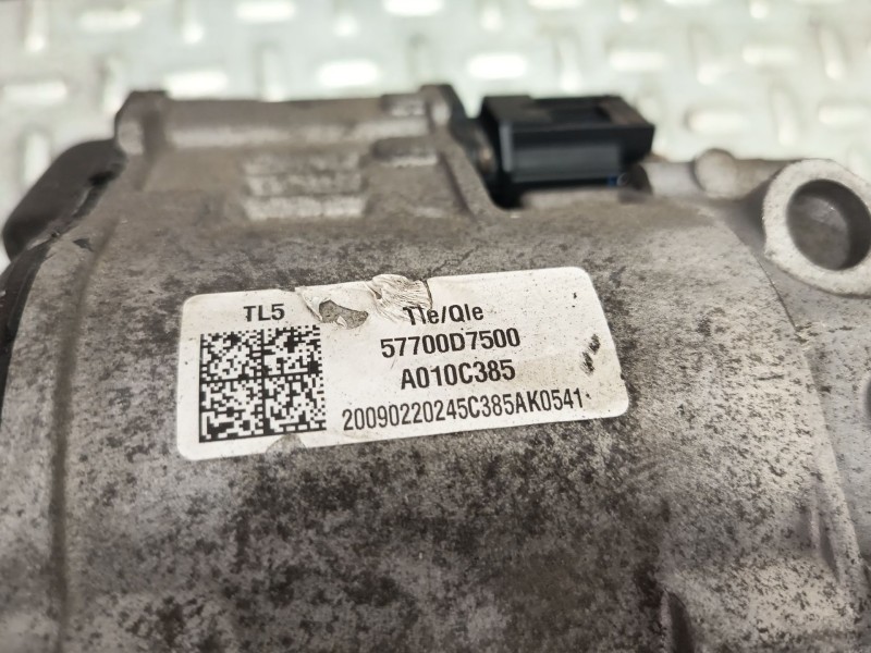 Recambio de cremallera direccion para hyundai tucson (tl, tle) 1.6 gdi referencia OEM IAM 57700D7500  