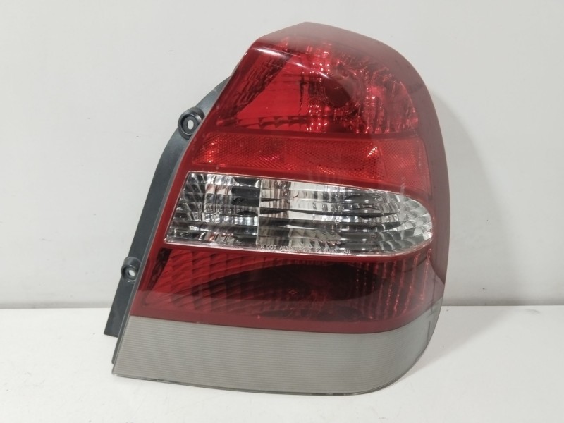Recambio de piloto trasero derecho para daewoo nubira sedán (j100) 1.6 16v referencia OEM IAM 311001420  