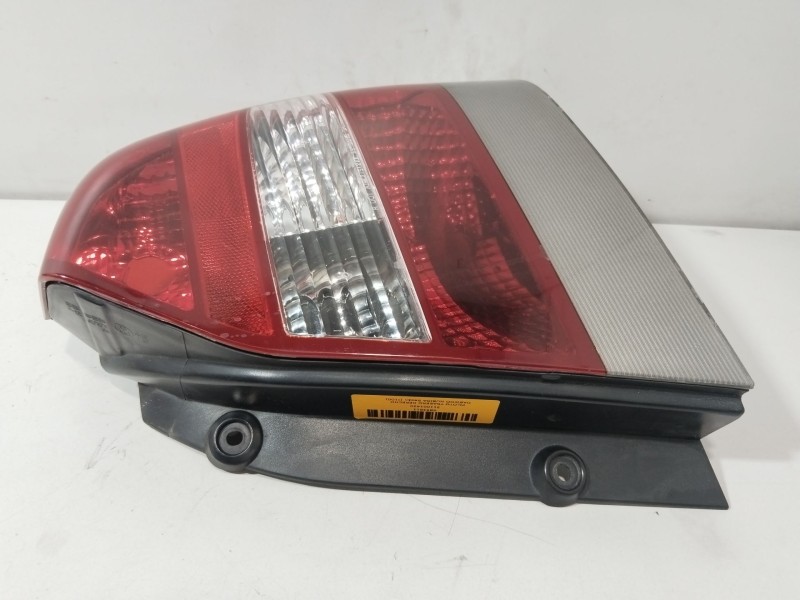 Recambio de piloto trasero derecho para daewoo nubira sedán (j100) 1.6 16v referencia OEM IAM 311001420  