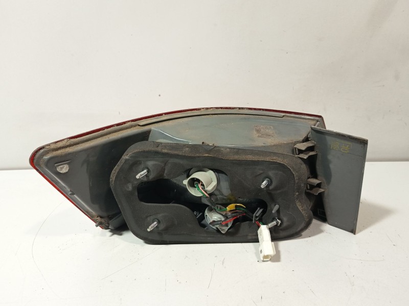 Recambio de piloto trasero derecho para hyundai sonata v (nf) 2.0 crdi referencia OEM IAM 924023K010  