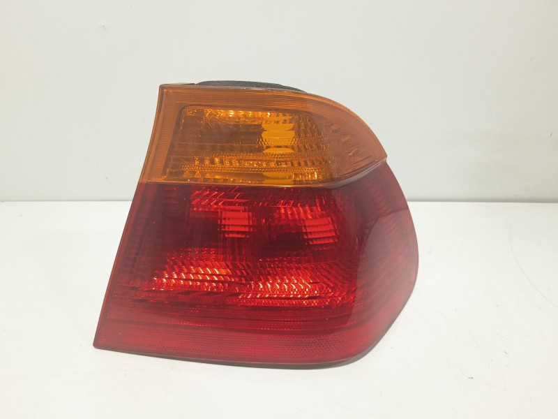 Recambio de piloto trasero derecho para bmw 3 (e46) 320 d referencia OEM IAM 8364922 63218364922 