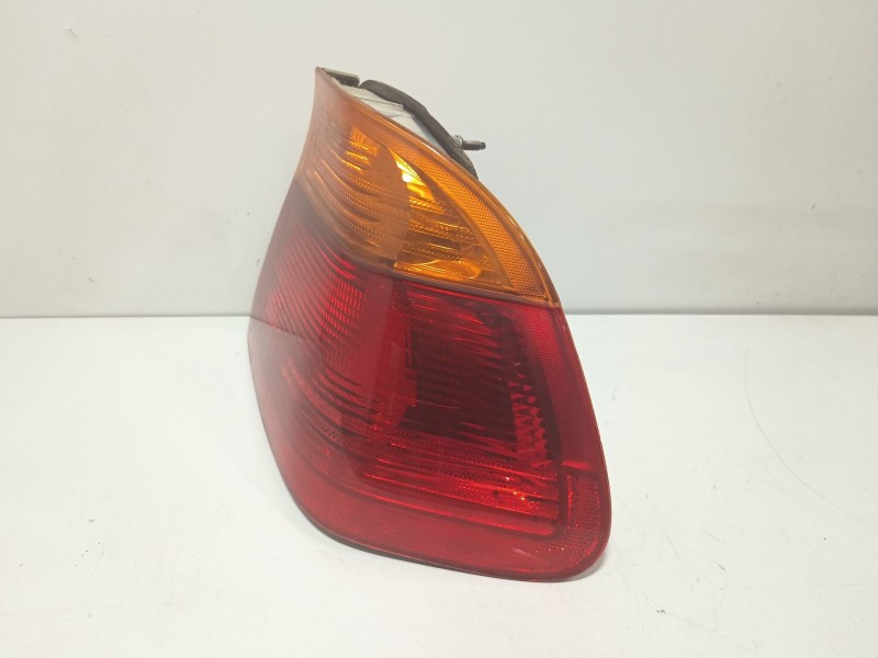 Recambio de piloto trasero derecho para bmw 3 (e46) 320 d referencia OEM IAM 8364922 63218364922 