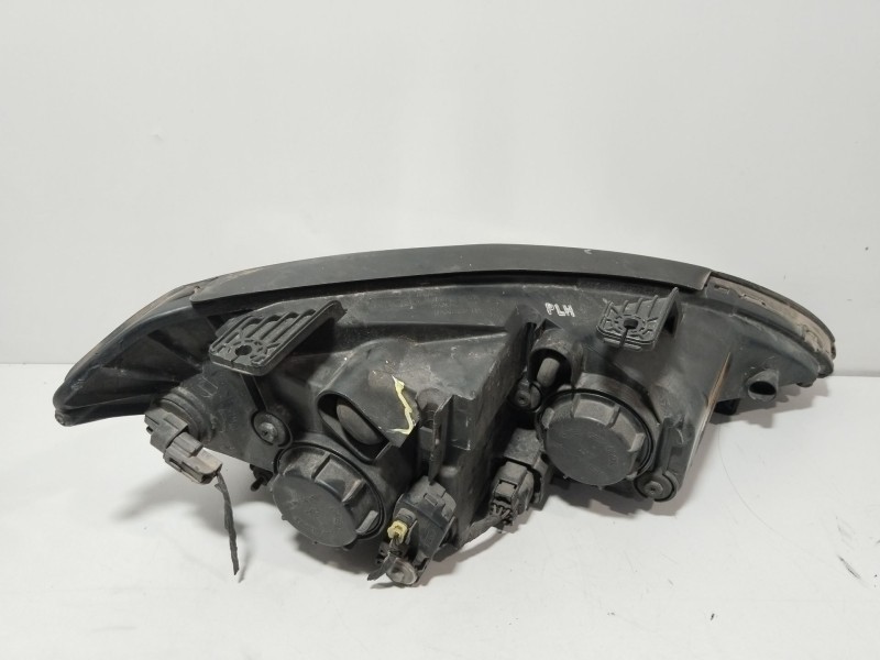 Recambio de faro izquierdo para ssangyong kyron 2.0 xdi referencia OEM IAM 8310309102  