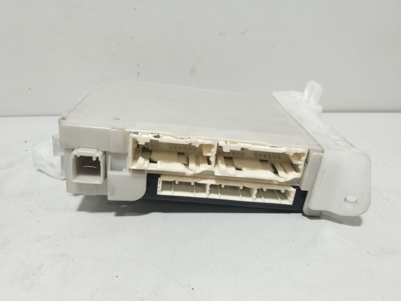 Recambio de modulo electronico para toyota prius plus (_w4_) 1.8 hybrid (zvw40w, zvw41w) referencia OEM IAM 8922147200  
