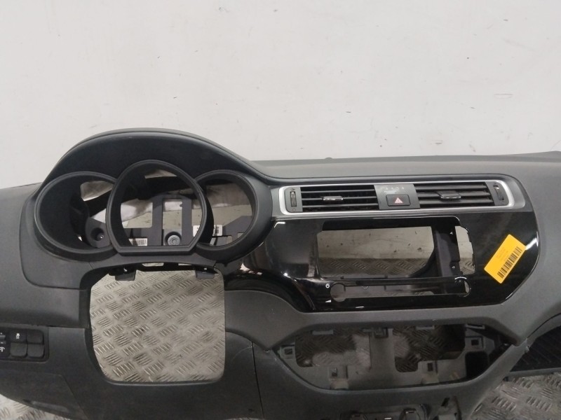 Recambio de salpicadero para kia rio iii (ub) 1.2 cvvt referencia OEM IAM 847101W100HU  
