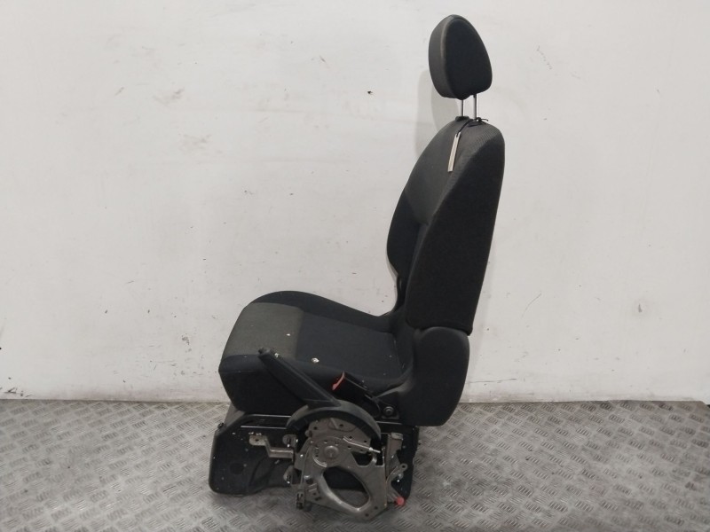 Recambio de asiento delantero derecho para nissan nv200 furgoneta e-nv (me0n) referencia OEM IAM 87601BJ61B  