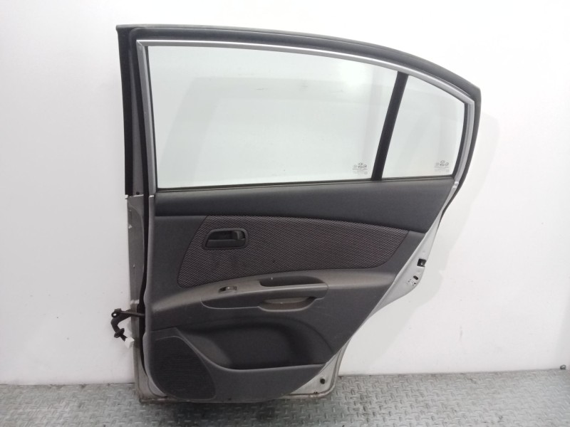 Recambio de puerta trasera derecha para kia rio ii (jb) 1.4 16v referencia OEM IAM 770041G220  