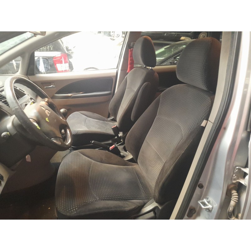MITSUBISHI GRANDIS (NA_W) - imagen 4