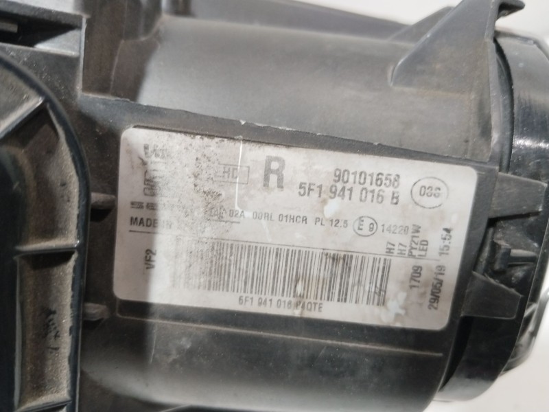Recambio de faro derecho para seat leon (5f1) 1.5 tgi referencia OEM IAM 5F1941016B  