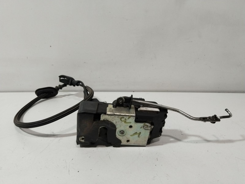 Recambio de cerradura puerta delantera derecha para ford fiesta (cbk) ambiente referencia OEM IAM 1372465  