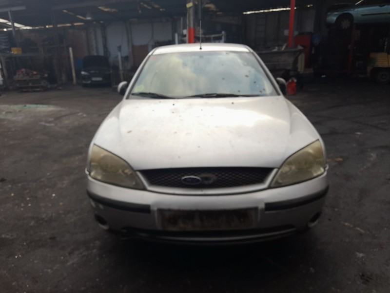 ford mondeo iii sedán (b4y) del año 2001