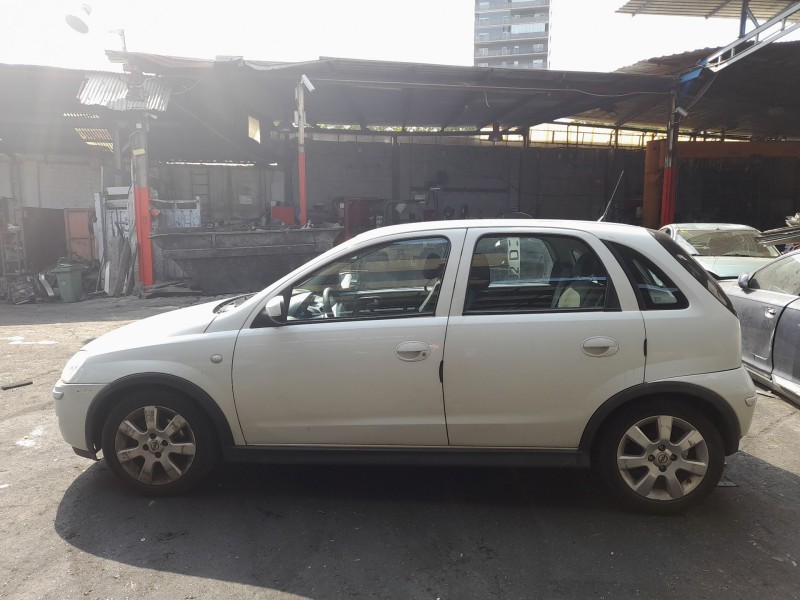 opel corsa c (x01) del año 2006