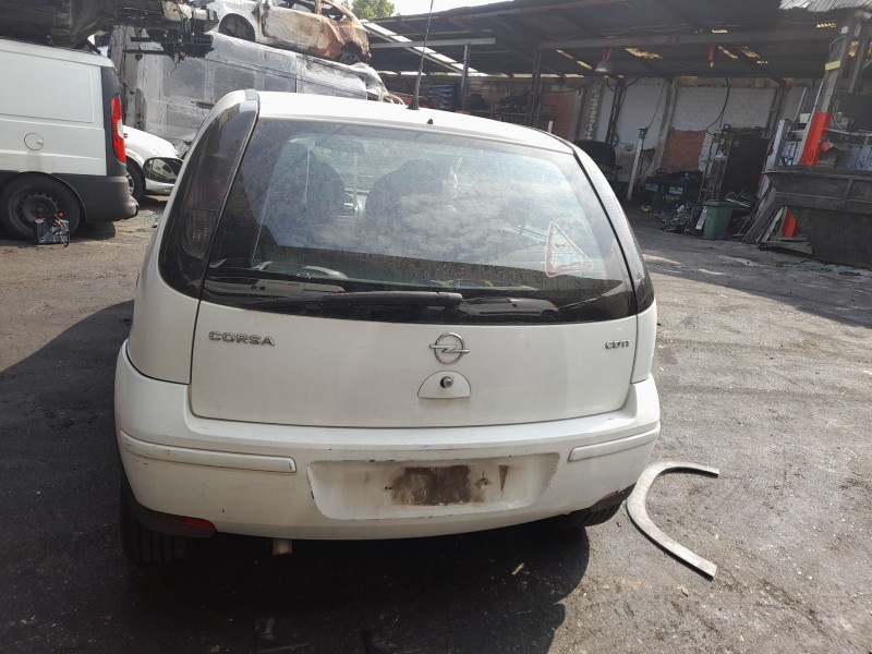 opel corsa c (x01) del año 2006