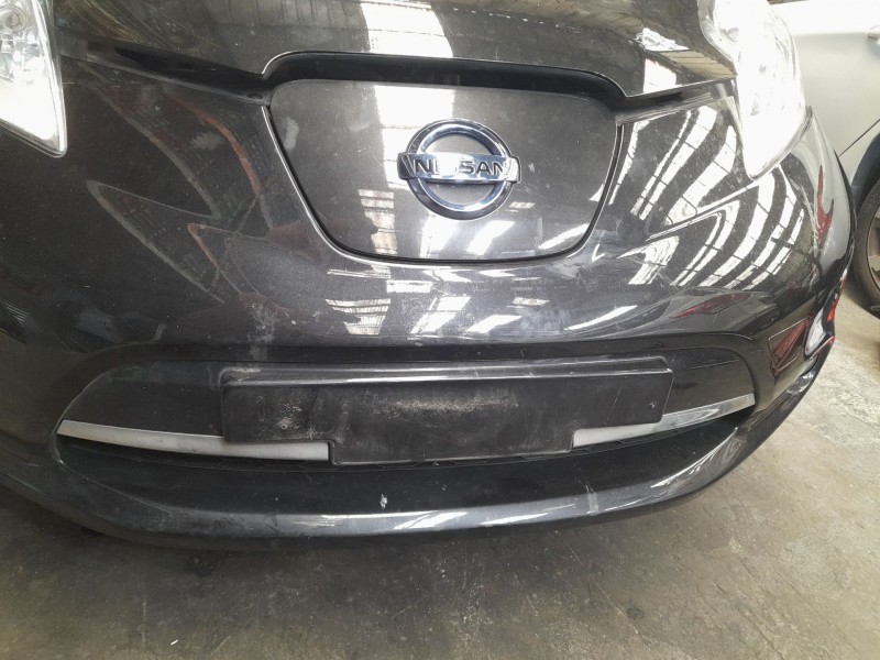 Recambio de paragolpes delantero para nissan leaf (ze1) electric referencia OEM IAM 620225SHMA  