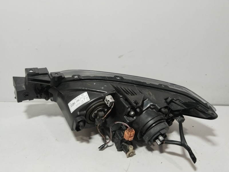 Recambio de faro derecho para mazda 3 sedán (bk) 1.6 (bk12) referencia OEM IAM BN8V510K0E  