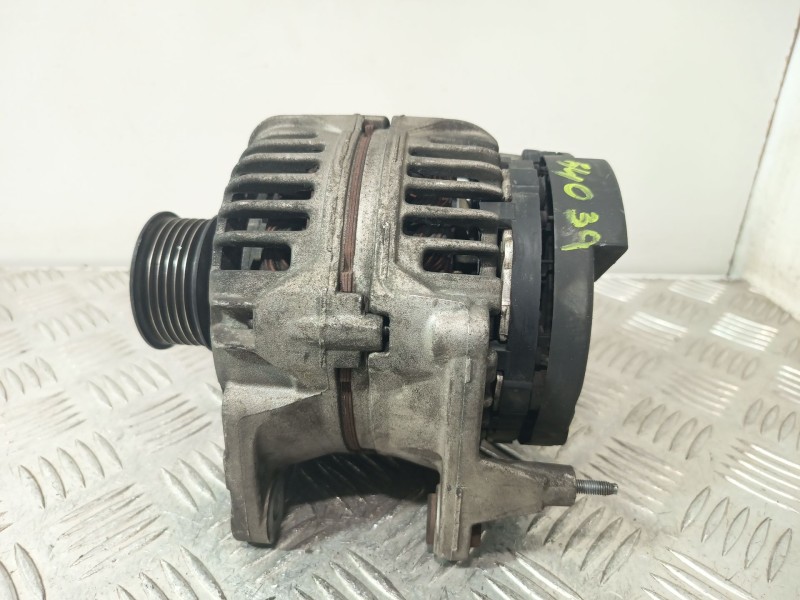 Recambio de alternador para volkswagen golf iv (1j1) 1.6 16v referencia OEM IAM 028903028 038903018PV 