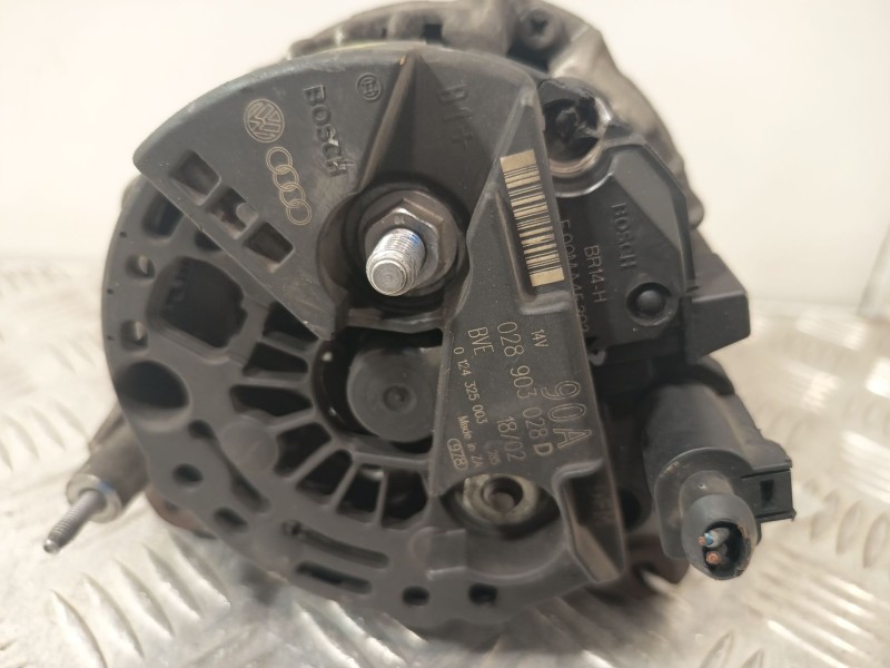 Recambio de alternador para volkswagen golf iv (1j1) 1.6 16v referencia OEM IAM 028903028 038903018PV 