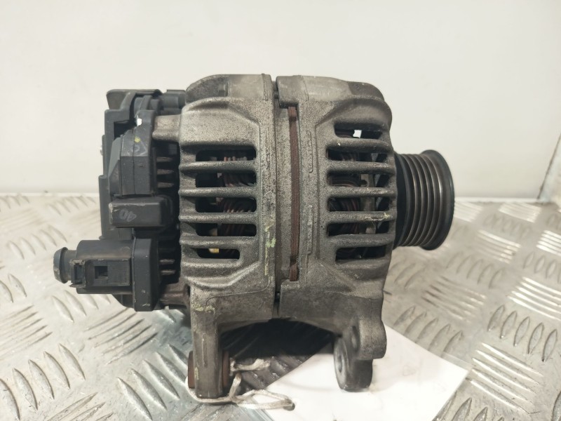 Recambio de alternador para volkswagen golf iv (1j1) 1.6 16v referencia OEM IAM 028903028 038903018PV 