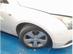 Recambio de aleta delantera derecha para chevrolet cruze (j300) 2.0 cdi referencia OEM IAM   