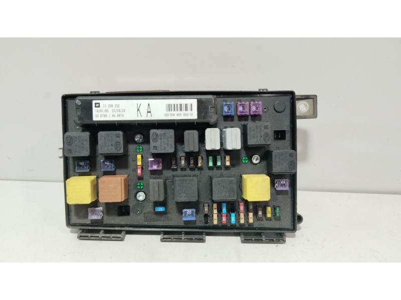Recambio de caja reles / fusibles para opel astra h (a04) 1.7 cdti (l48) referencia OEM IAM 13250232  
