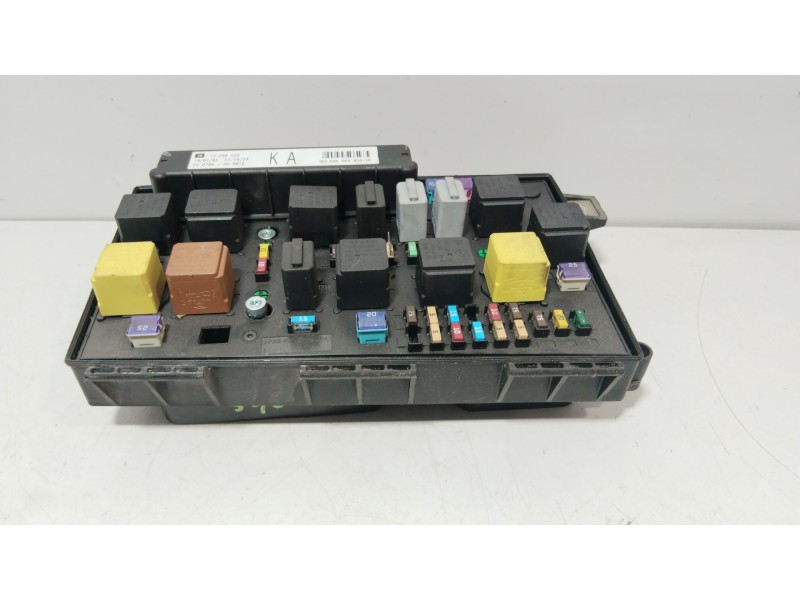 Recambio de caja reles / fusibles para opel astra h (a04) 1.7 cdti (l48) referencia OEM IAM 13250232  