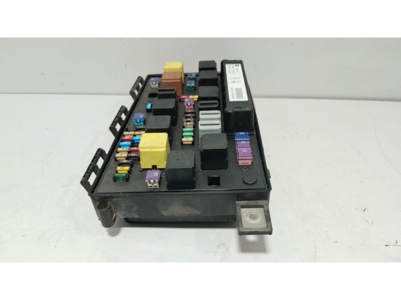 Recambio de caja reles / fusibles para opel astra h (a04) 1.7 cdti (l48) referencia OEM IAM 13250232  