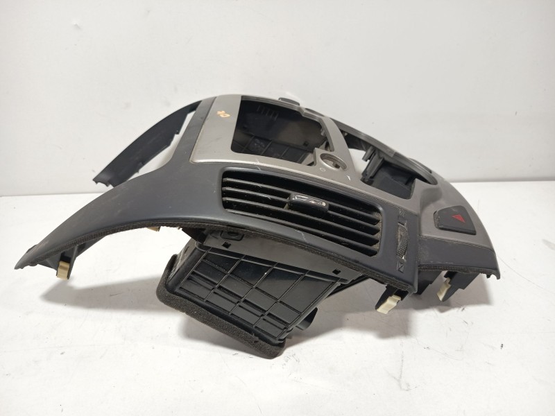 Recambio de consola central para hyundai i30 station wagon (fd) 1.6 crdi referencia OEM IAM U05F05  