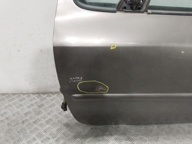 Recambio de puerta delantera izquierda para peugeot 307 break (3e) 2.0 hdi 135 referencia OEM IAM 9002S8  