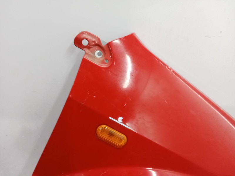 Recambio de aleta delantera izquierda para ford fusion (ju_) 1.4 referencia OEM IAM 1420115  