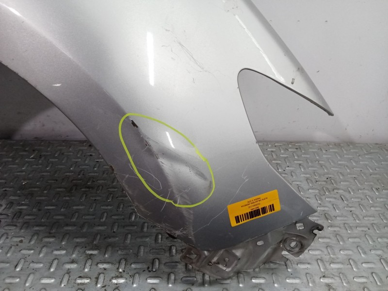 Recambio de aleta delantera derecha para mazda 5 (cr) 2.0 cd (cr19) referencia OEM IAM C23552111C  