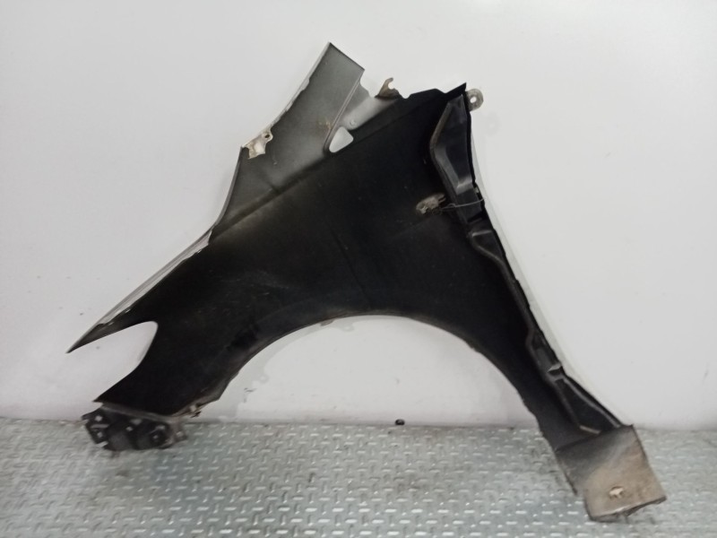 Recambio de aleta delantera derecha para mazda 5 (cr) 2.0 cd (cr19) referencia OEM IAM C23552111C  