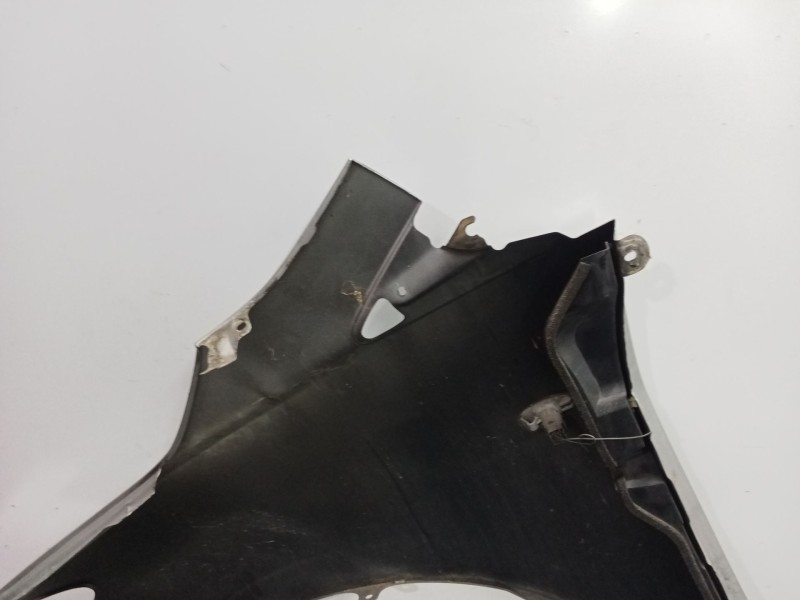 Recambio de aleta delantera derecha para mazda 5 (cr) 2.0 cd (cr19) referencia OEM IAM C23552111C  