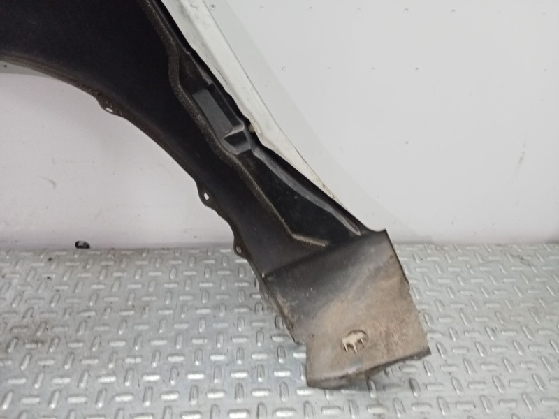 Recambio de aleta delantera derecha para mazda 5 (cr) 2.0 cd (cr19) referencia OEM IAM C23552111C  