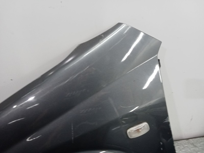 Recambio de aleta delantera izquierda para nissan primera hatchback (p12) 1.9 dci referencia OEM IAM 63101AV630  
