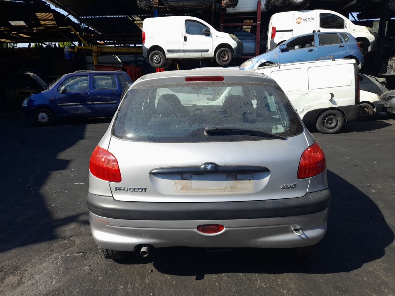 peugeot 206 hatchback (2a/c) del año 2001