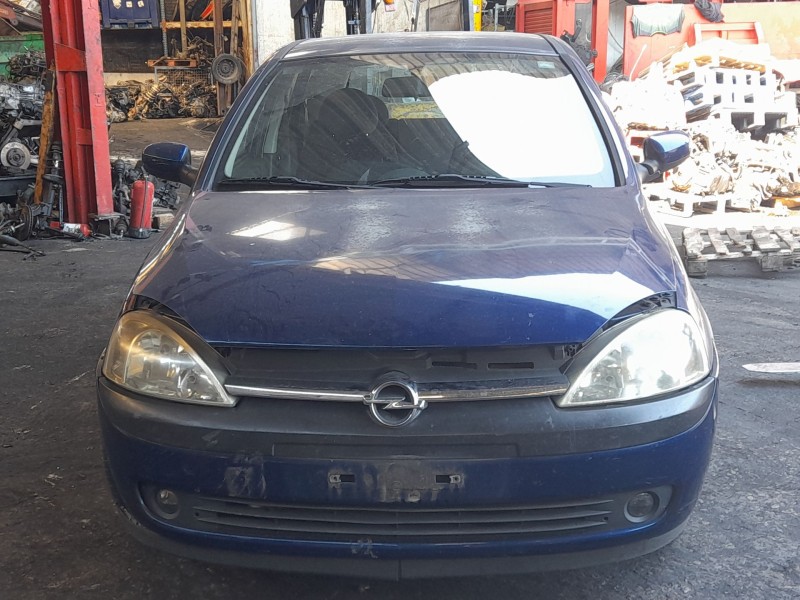 opel corsa c (x01) del año 2002
