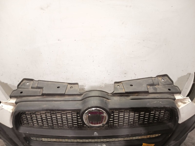 Recambio de paragolpes delantero para fiat doblo autobús (263_) 1.3 d multijet (263axc1a) referencia OEM IAM 735512752  