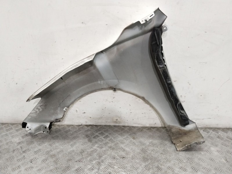 Recambio de aleta delantera derecha para mazda 3 (bm, bn) 2.2 d referencia OEM IAM BBM452111B  
