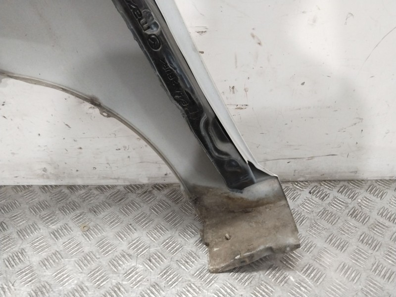 Recambio de aleta delantera derecha para mazda 3 (bm, bn) 2.2 d referencia OEM IAM BBM452111B  