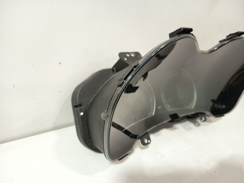 Recambio de cuadro instrumentos para toyota auris luna referencia OEM IAM 838000Z290  