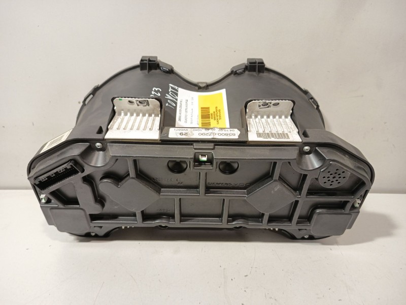 Recambio de cuadro instrumentos para toyota auris luna referencia OEM IAM 838000Z290  