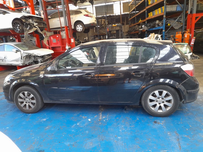 opel astra h (a04) del año 2004