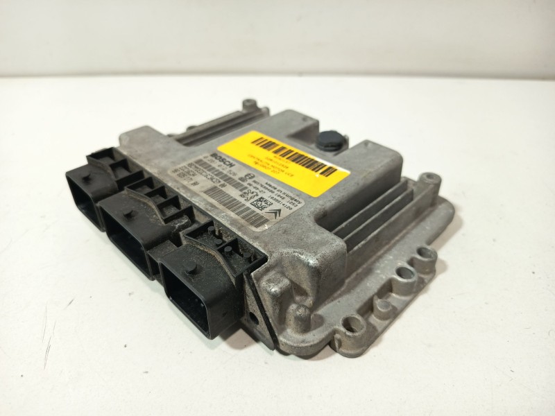 Recambio de centralita motor uce para peugeot 207 confort referencia OEM IAM 0281012526  