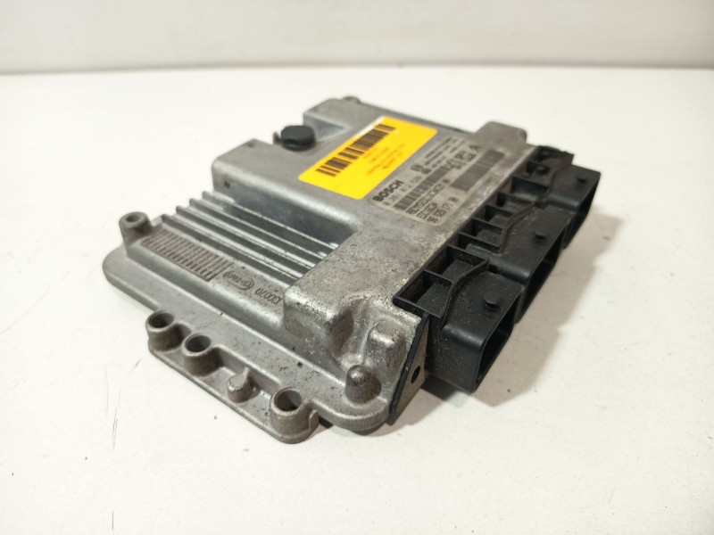 Recambio de centralita motor uce para peugeot 207 confort referencia OEM IAM 0281012526  