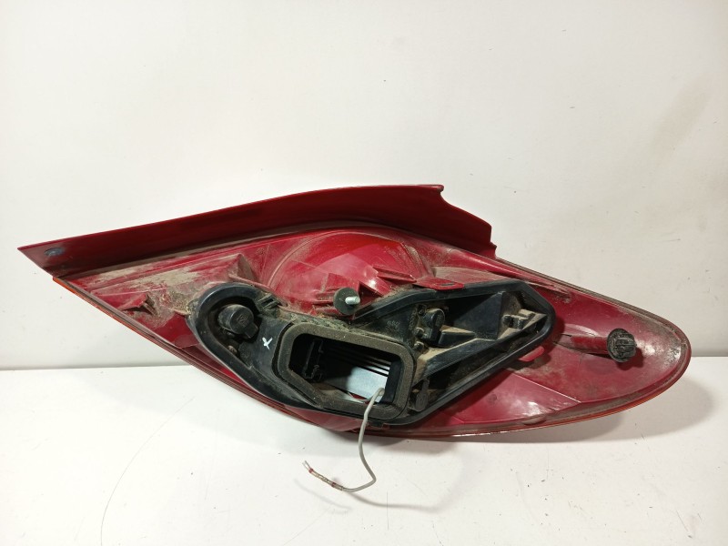 Recambio de piloto trasero izquierdo para peugeot 207/207+ (wa_, wc_) 1.4 hdi referencia OEM IAM 6350Y7  