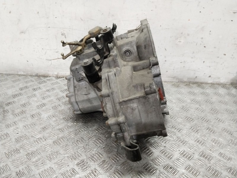 Recambio de caja cambios para opel vectra c berlina comfort referencia OEM IAM 13101871  C02755
