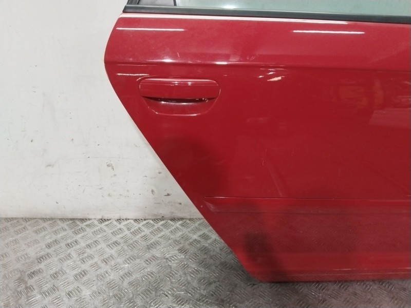 Recambio de puerta trasera derecha para audi a3 sportback (8pa) 1.4 tfsi referencia OEM IAM 8P4833052A  