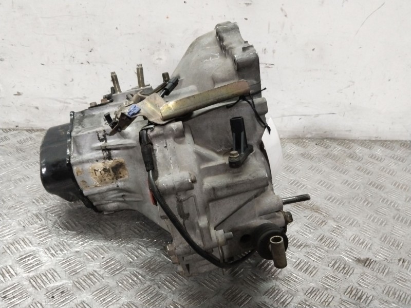 Recambio de caja cambios para mazda 626 berlina (gf) 2.0 fe referencia OEM IAM G56017100F  