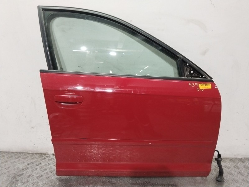 Recambio de puerta delantera derecha para audi a3 sportback (8pa) 1.4 tfsi referencia OEM IAM 8P4831052A  